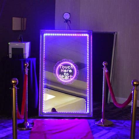 From Proms to Graduations: Magic Mirror Booths for Every Occasion
